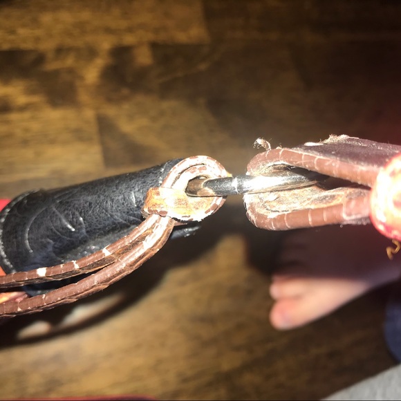 MC Marc Chantal Tooled Leather Purse - Picture 13 of 15